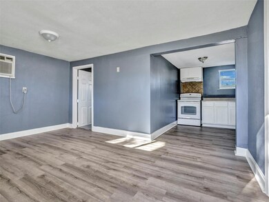 912 S Armstrong Ave unit 1, Denison, TX 75020 - photo 3