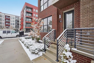 286 Dickenson St, Columbus, OH 43215 - photo 4