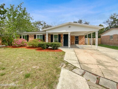 5937 Ridgeway Rd E, Jacksonville, FL 32244 - photo 6