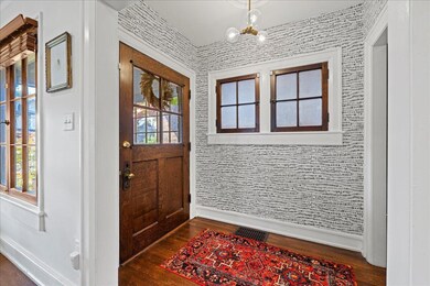 07-Entryway
