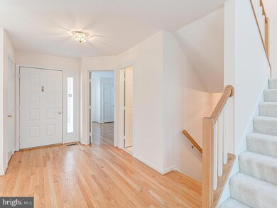 1270 Wedgewood Manor Way, Reston, VA 20194 - photo 5