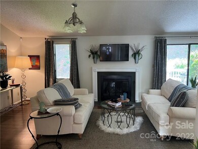 93 Hollybrook Dr unit 3, Asheville, NC 28803 - photo 5