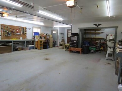 502 N Grand St, Portland, IN 47371 - photo 5