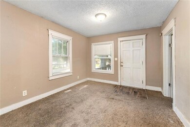 7041 Walrond Ave, Kansas City, MO 64132 - photo 3