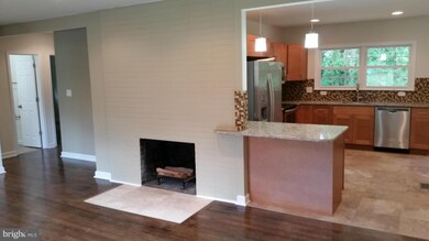 1213 Van Buren Dr, Fort Washington, MD 20744 - photo 4