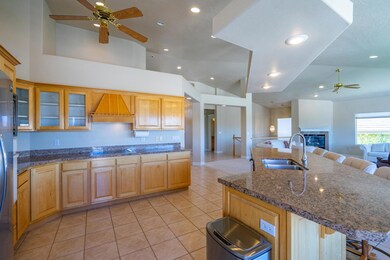 2376 Augusta Dr-041