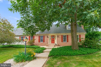 370 State St, New Holland, PA 17557 - photo 2