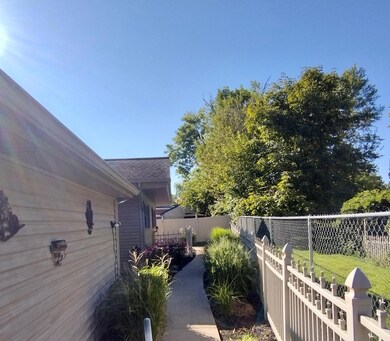 219 N Mill St, Blanchester, OH 45107 - photo 4