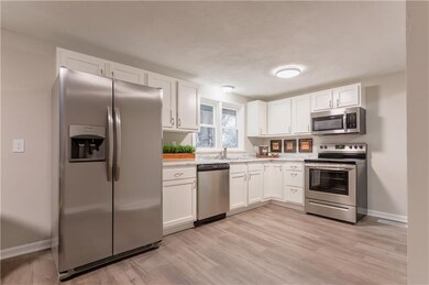 120 E 75th St, Anderson, IN 46013 - photo 6