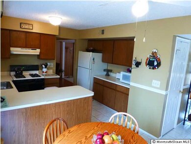 21 Admirals Row, Freehold, NJ 07728 - photo 6