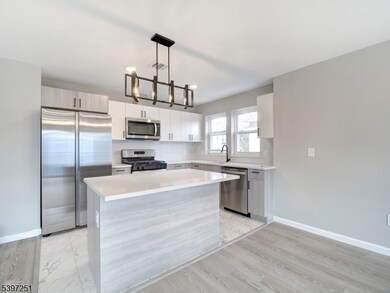 32 N 14th St unit 2, East Orange, NJ 07017 - photo 4