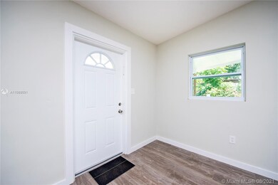 350 17th St NE, Winter Haven, FL 33881 - photo 4