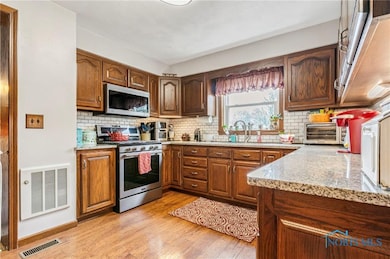 208 E Monroe St, Pandora, OH 45877 - photo 5