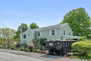 4 Graybriar Ln, Lynn, MA 01902 - photo 4