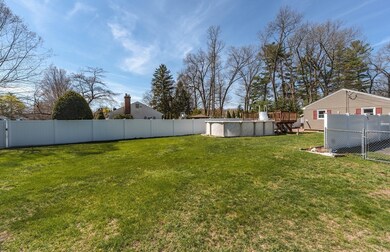 77 Jensen Cir, West Springfield, MA 01089 - photo 4