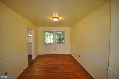 1147 Pelham Wood Rd, Parkville, MD 21234 - photo 5