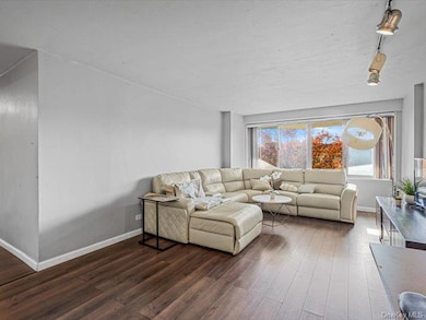 Seville unit 1P, Bayside, NY 11360 - photo 7