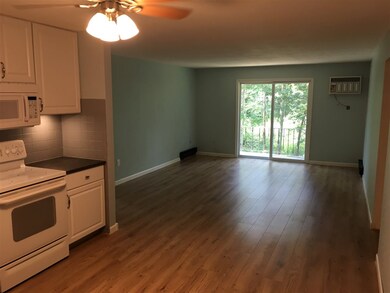 97G Capitol Hill Dr unit 97G, Londonderry, NH 03053 - photo 2