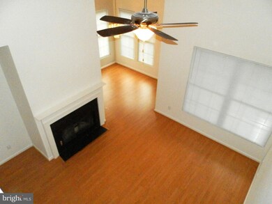 46590 Drysdale Terrace unit 301, Sterling, VA 20165 - photo 2