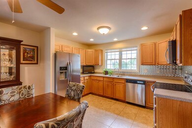 214 Cardigan Dr unit A, Pembroke, NH 03275 - photo 4