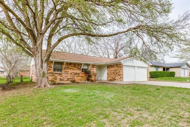 6516 Armando Ave, Fort Worth, TX 76133 - photo 2