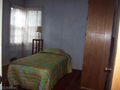 1513 Cherry St, Niles, MI 49120 - photo 5