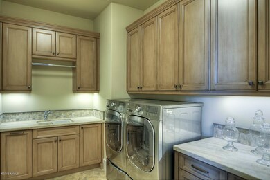 LAUNDRY ROOM - VISTA MODEL