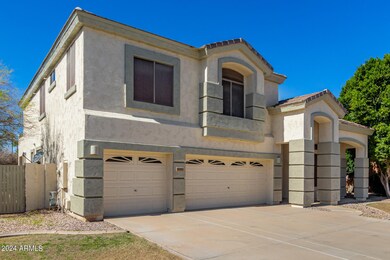 504 N Swallow Ln, Gilbert, AZ 85234 - photo 3