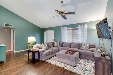 1502 E Divot Dr, Tempe, AZ 85283 - photo 6