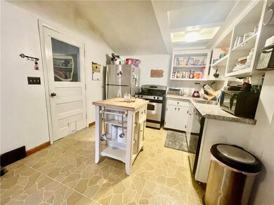 3608 Hampshire Rd, Erie, PA 16506 - photo 7