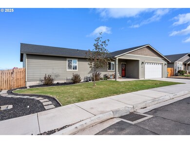 479 SE Leisek Way, Madras, OR 97741 - photo 3