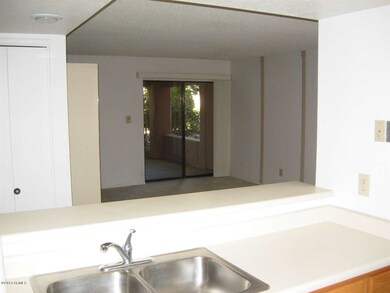 92nd St 105 005