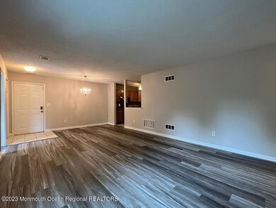 8-4 Seattle Ct, Freehold, NJ 07728 - photo 6