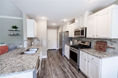 180 Alexandra Loop, Elkins, AR 72727 - photo 5