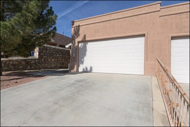 2405 Morehead Ave unit A, El Paso, TX 79930 - photo 4