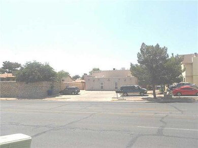 10781 Vista Del Sol Dr unit 4, El Paso, TX 79935 - photo 2