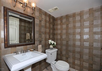 Spacious Powder Rm.