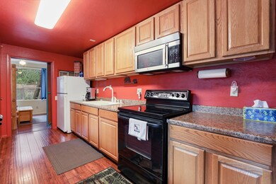 Kitchen (1)