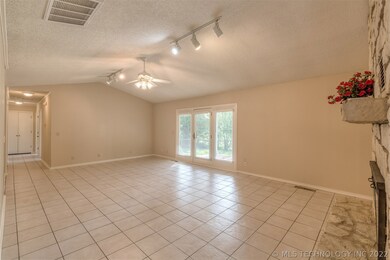 6820 S 32nd West Ave, Tulsa, OK 74132 - photo 5