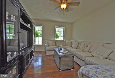 6824 Silverbrook Dr, Spotsylvania, VA 22553 - photo 7