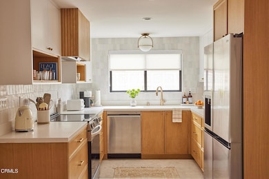 5135 W Wooley Rd, Oxnard, CA 93035 - photo 3