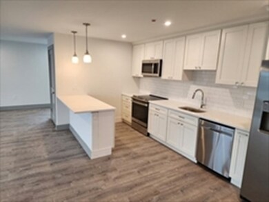 522 Bridge St unit 4, Weymouth, MA 02191 - photo 2