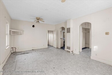 2008 Ray St, Lansing, MI 48910 - photo 4