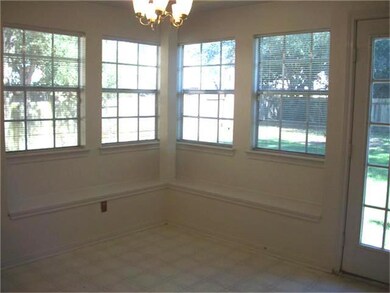 14310 Windsor Oaks Ln, Houston, TX 77062 - photo 5