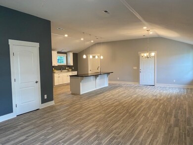 822 Emerson St, Manchester, TN 37355 - photo 6