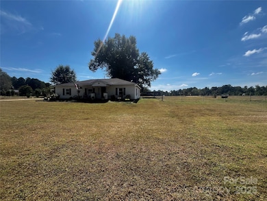 6932 Beecher Horton Rd, Heath Springs, SC 29058 - photo 2