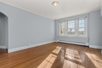 Warwick Condos unit 643, Brookline, MA 02446 - photo 5
