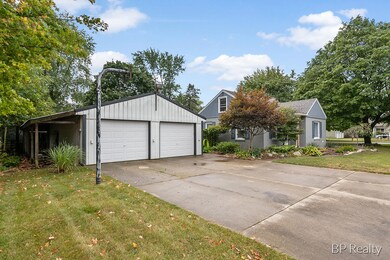 1032 Dahlia Ave, Wayland, MI 49348 - photo 4