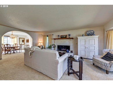 Living Room/Dining Room