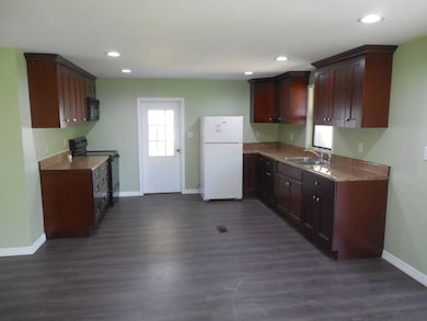 5649 Newman Dr, Port Orange, FL 32127 - photo 3